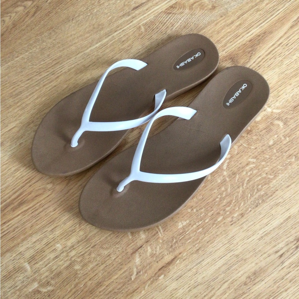 Okabashi Women's White Flip Flops